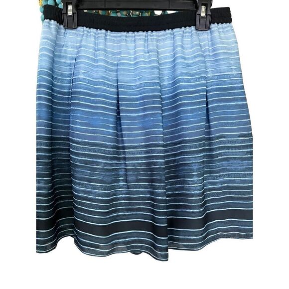 Vince Women’s Mini Skirt 100% Silk Material SZ S/P Drawstring Ombre Blue White S - Picture 2 of 6